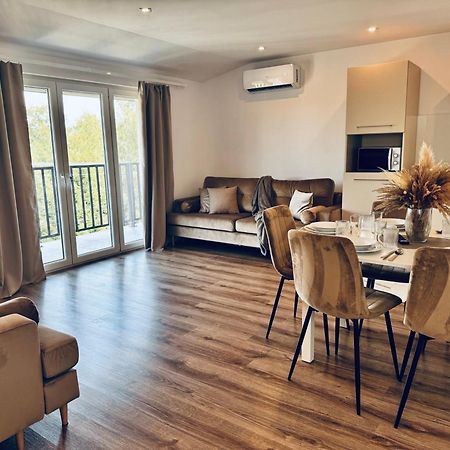 Apartamenty Modrzewiowa Zator Piotrowice  エクステリア 写真