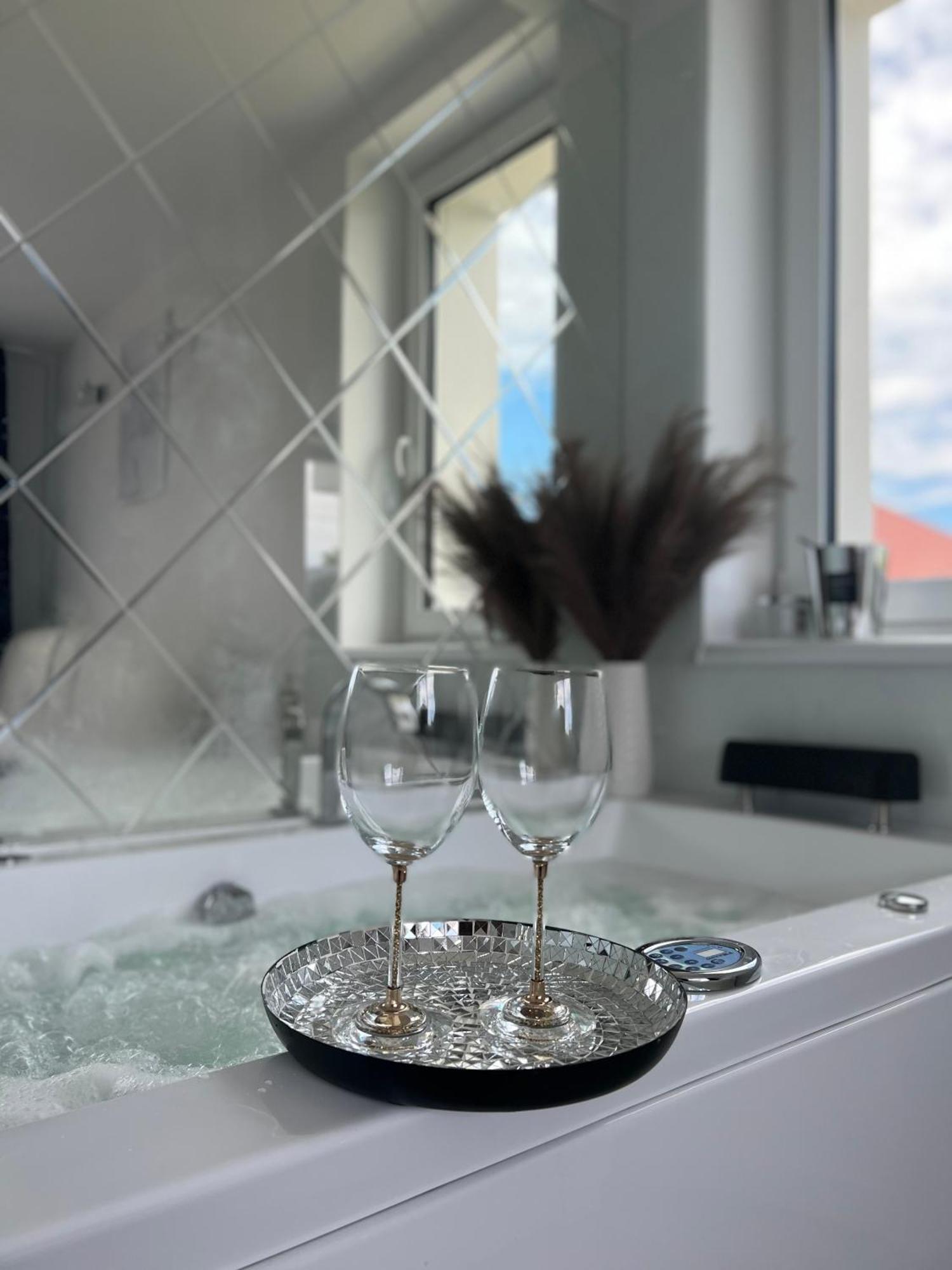 Apartamenty Modrzewiowa Zator Piotrowice  エクステリア 写真